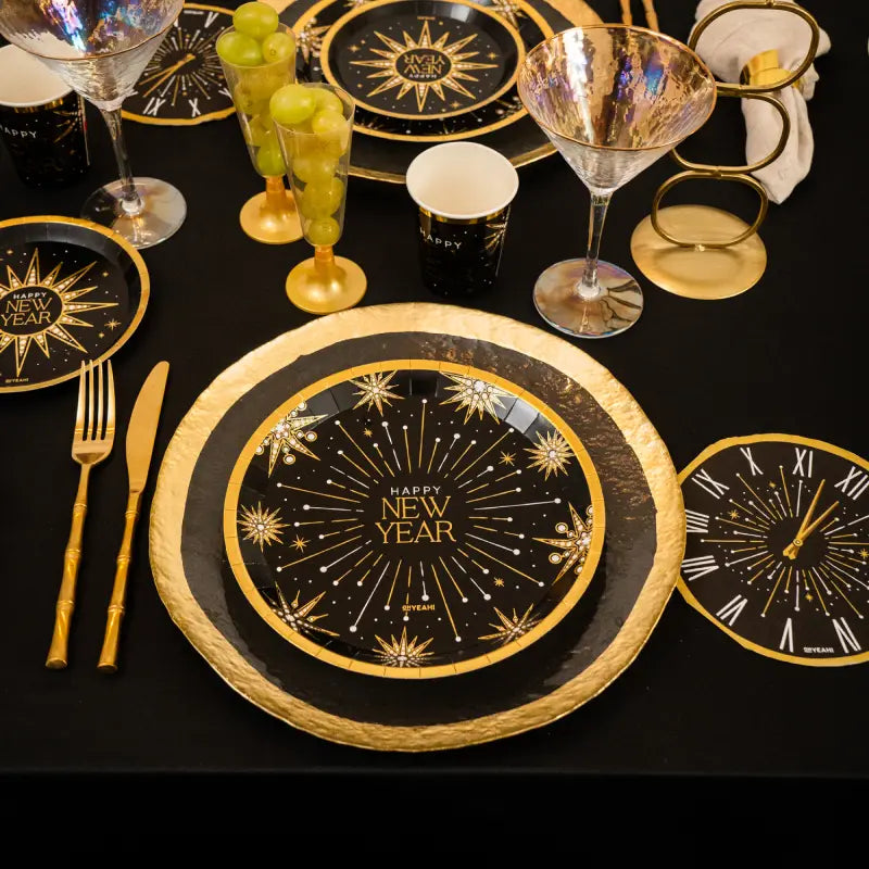 Plato Cartón Llano Redondo Ø 23 cm Nochevieja 'Happy New Year' (6 uds)